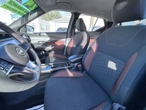 2024 Nissan Kicks SR