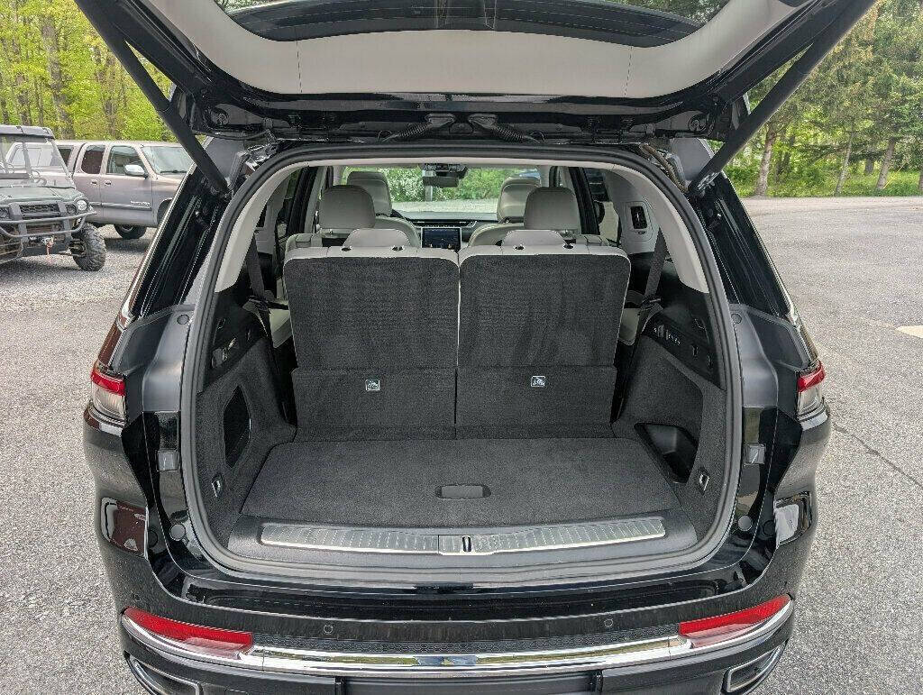 2021 Jeep Grand Cherokee L 28