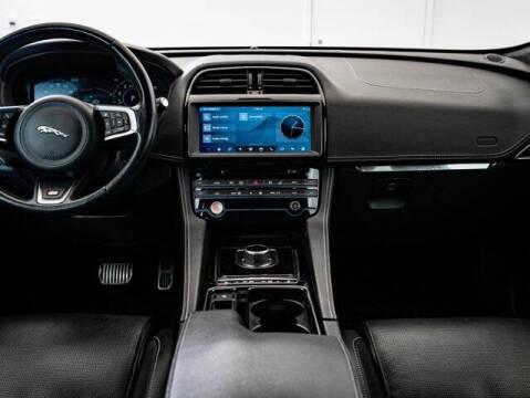 2020 Jaguar F-PACE S