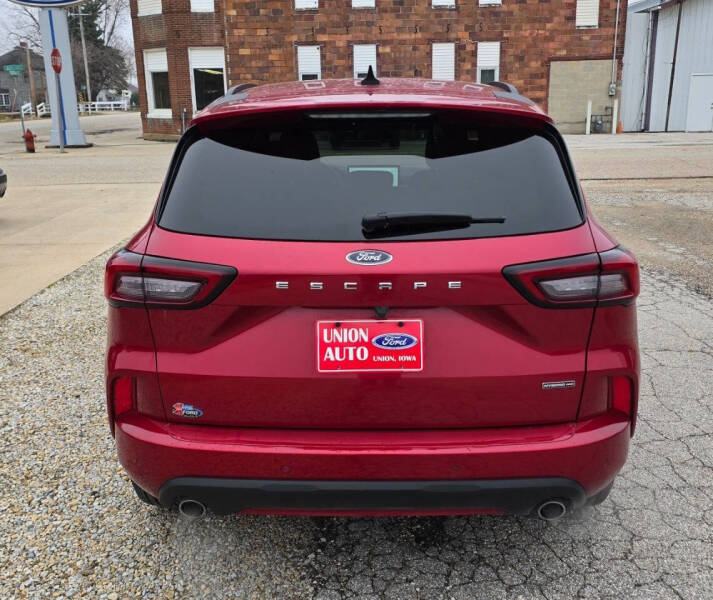 2024 Ford Escape Hybrid ST-Line Select