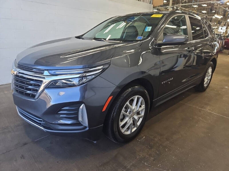 2023 Chevrolet Equinox LT's photo