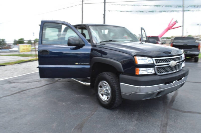 2005 Chevrolet Silverado 2500HD LS