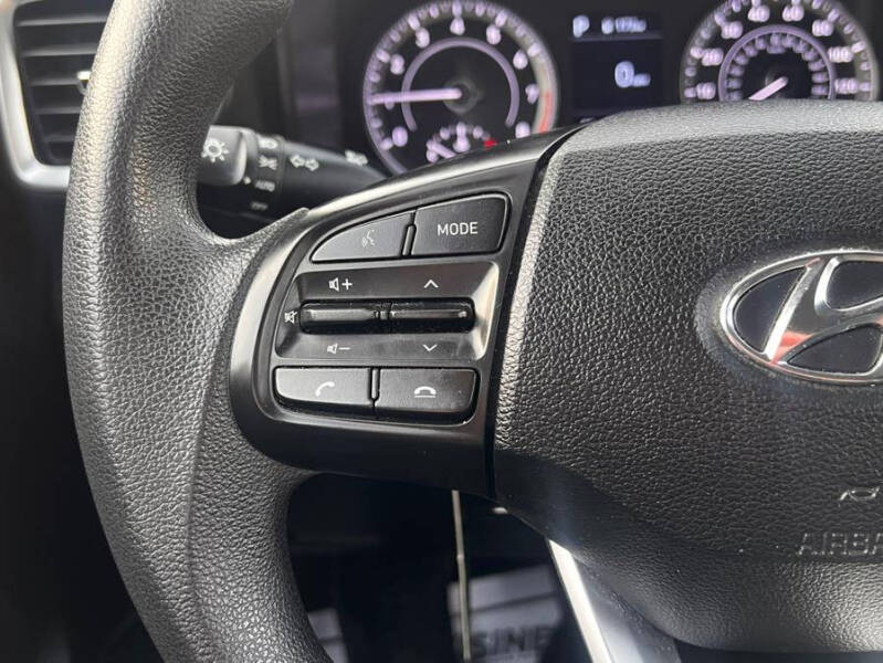 2021 Hyundai Venue SE