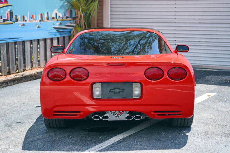 2004 Chevrolet Corvette