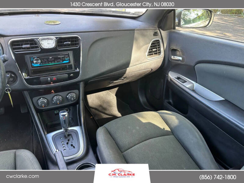 2011 Chrysler 200 Touring