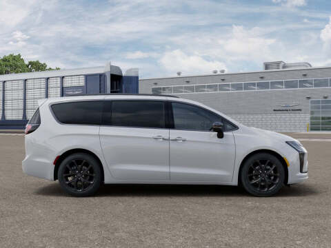 2027 Chrysler Pacifica Limited