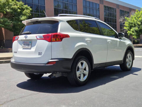 2013 Toyota RAV4 XLE