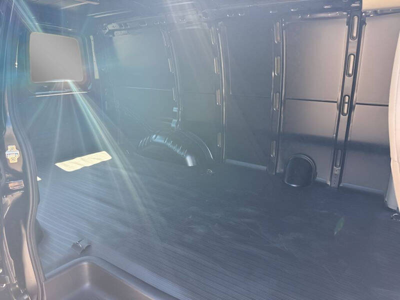 2026 Chevrolet Express 2500