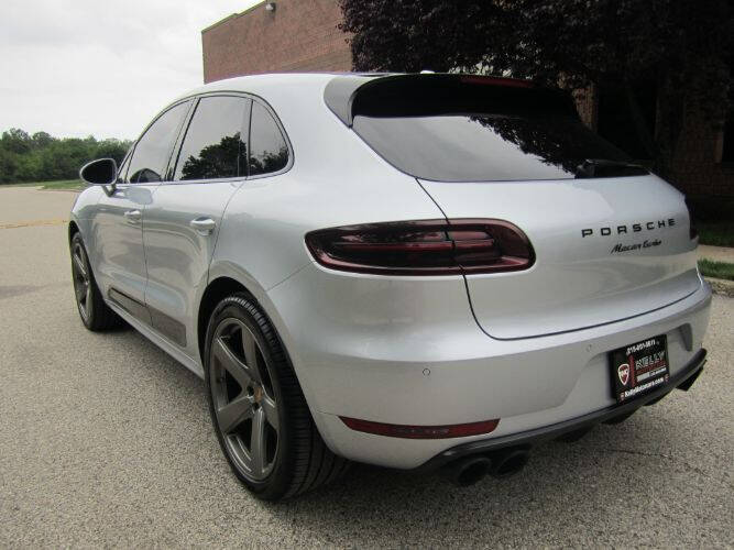2016 Porsche Macan Turbo