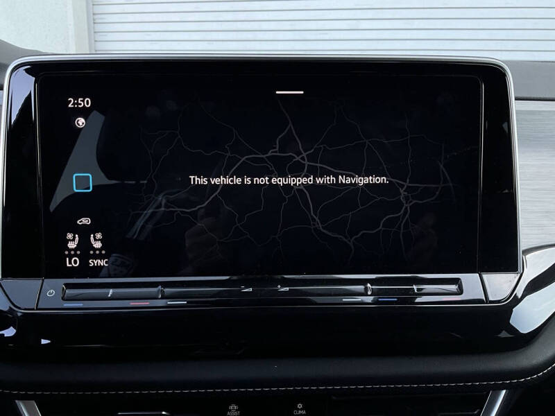 2025 Volkswagen Atlas Cross Sport SE 4Motion