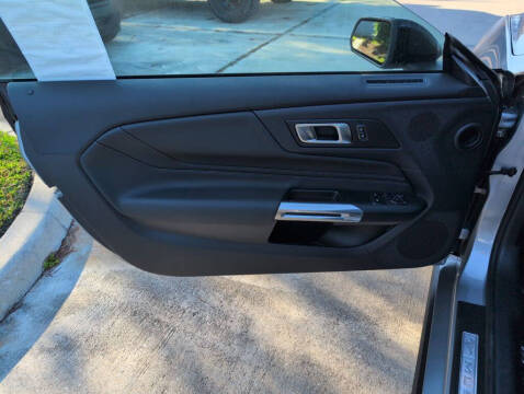 2025 Ford Mustang EcoBoost Premium