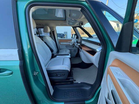 2025 Volkswagen ID. Buzz Pro S Plus 4Motion