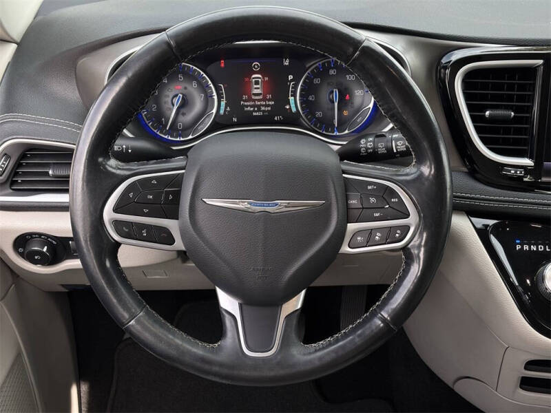 2021 Chrysler Pacifica Touring L