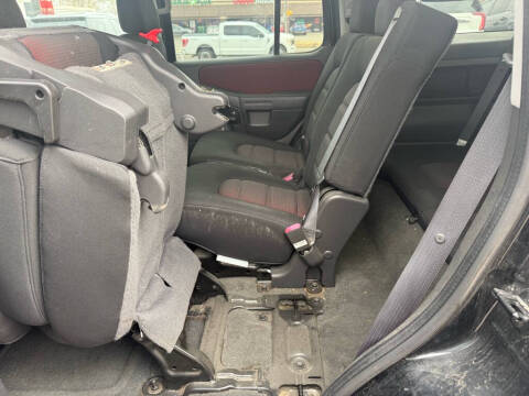 2005 Ford Explorer XLT