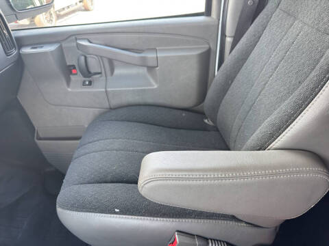 2024 Chevrolet Express 2500