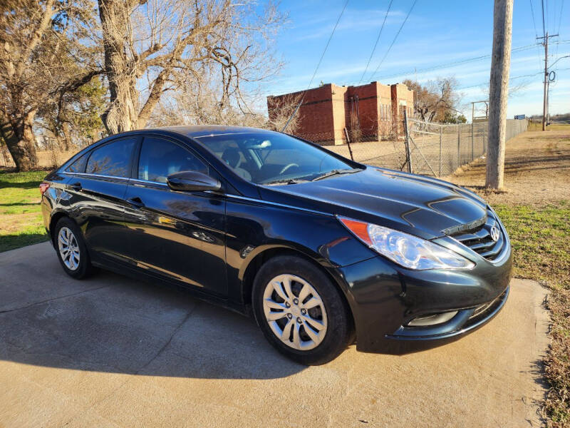 2012 Hyundai Sonata for sale at GILLIAM AUTO SALES in Guthrie OK