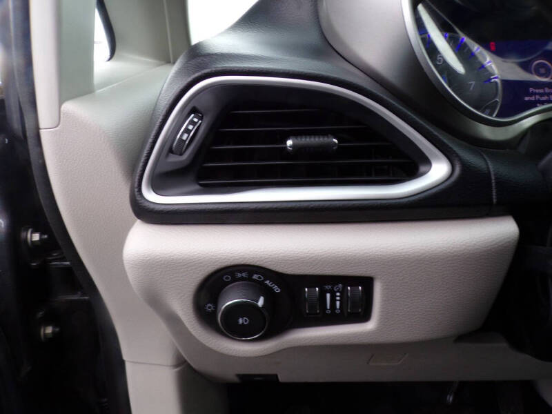 2020 Chrysler Pacifica Touring L Plus