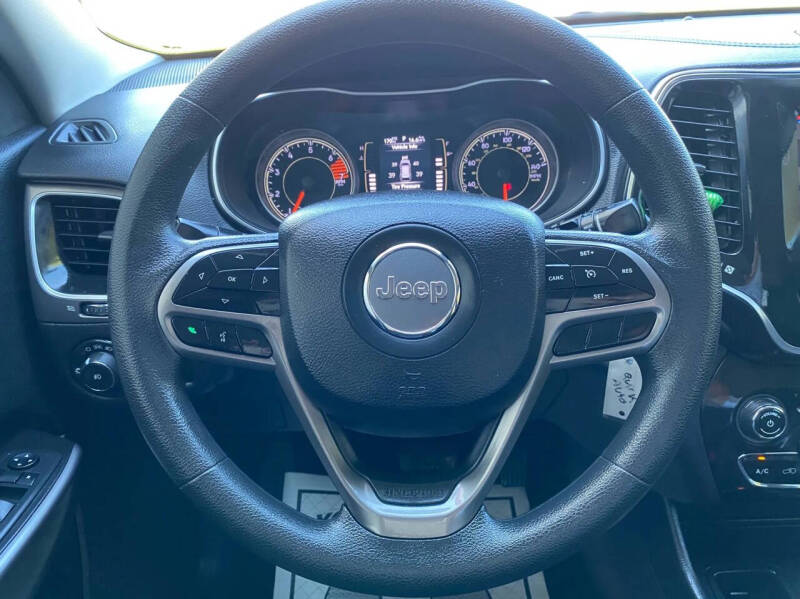 2019 Jeep Cherokee Latitude