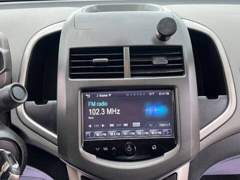 2016 Chevrolet Sonic LT Auto