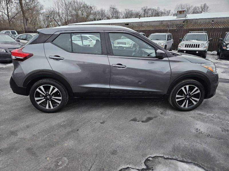 2019 Nissan Kicks S