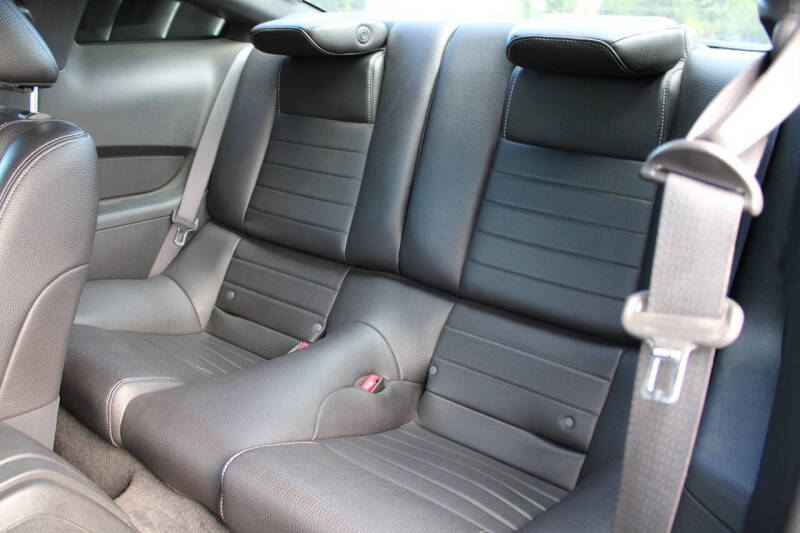 2011 Ford Mustang GT Premium