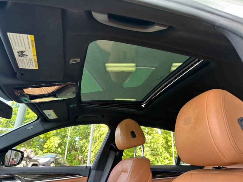 2018 BMW 5 Series 530i