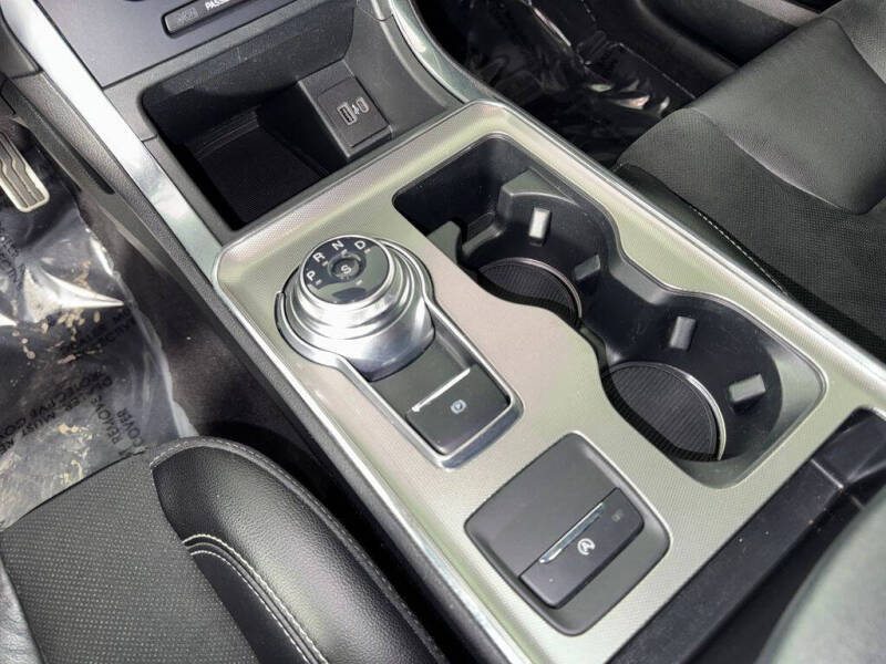 2022 Ford Edge ST