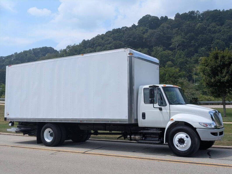 2018 International DuraStar 4300