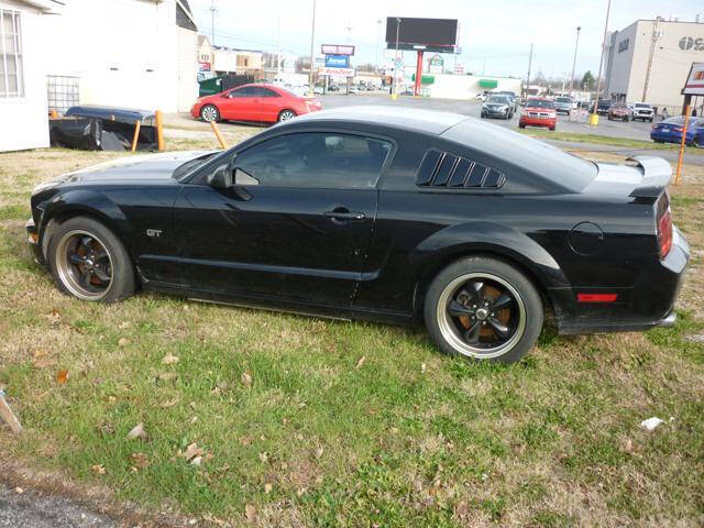 2006 Ford Mustang GT Deluxe
