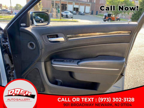 2011 Chrysler 300 Limited