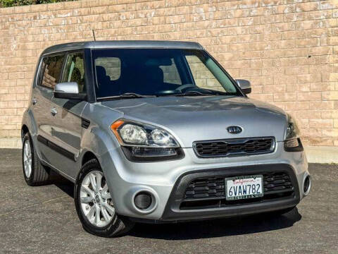 2012 Kia Soul +