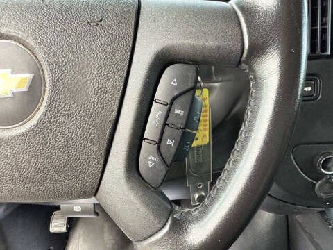 2022 Chevrolet Express 2500