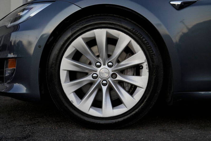 2017 Tesla Model S 75D