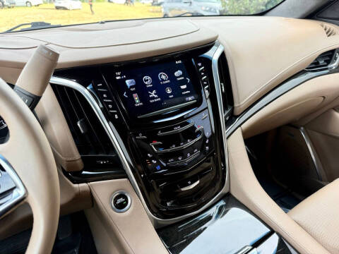 2018 Cadillac Escalade ESV Platinum