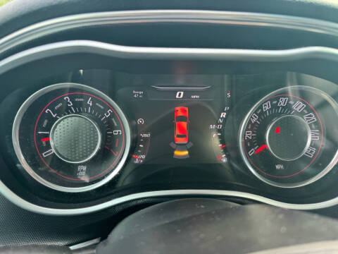 2016 Dodge Challenger SXT Plus