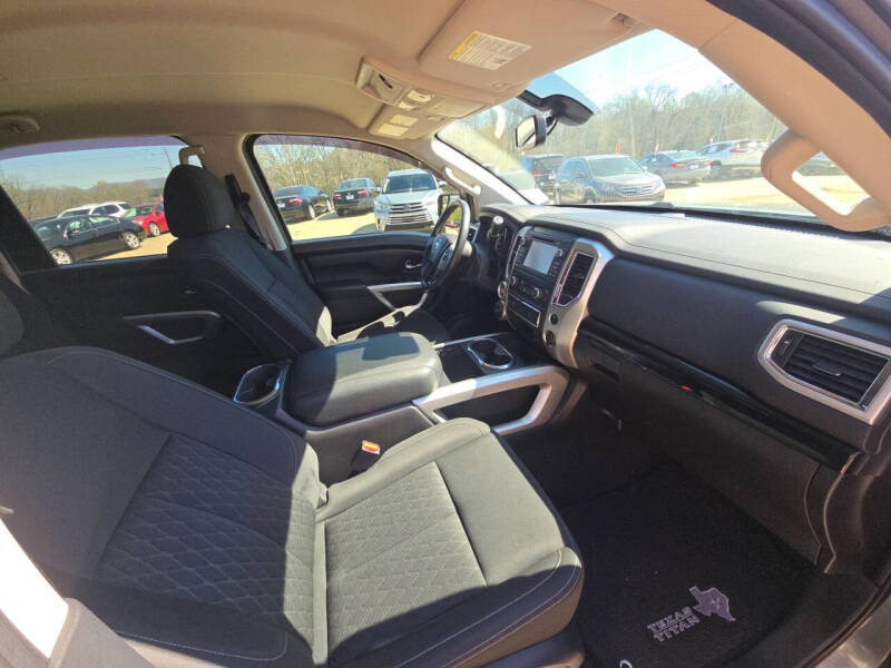 2018 Nissan Titan