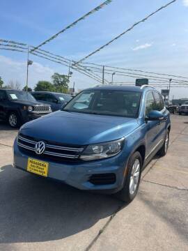 2017 Volkswagen Tiguan for sale at Pasadena Auto Planet in Houston TX