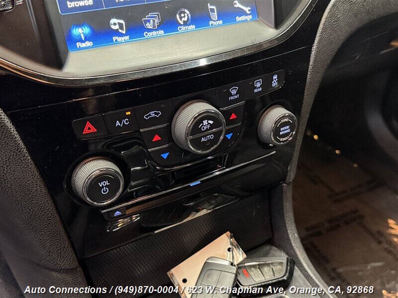 2012 Chrysler 300 S V6