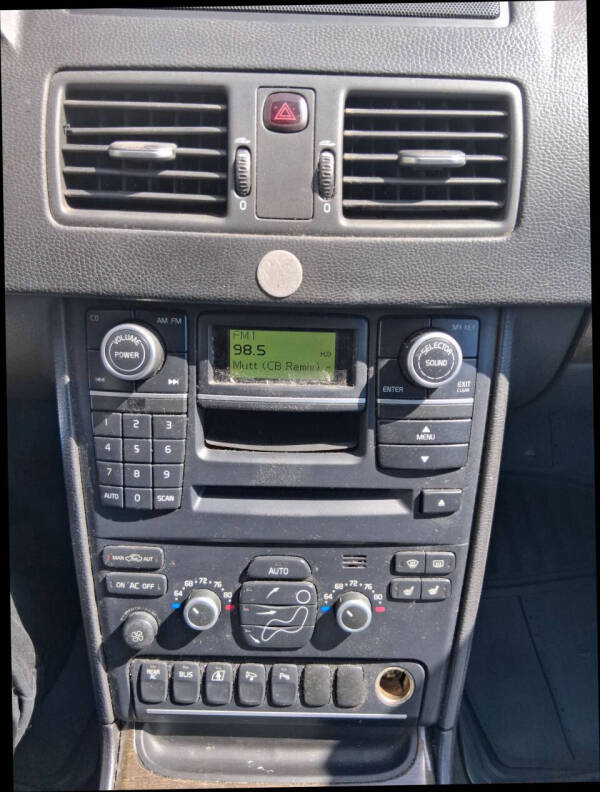 2010 Volvo XC90 3.2