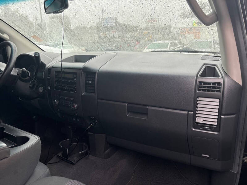 2010 Nissan Titan XE