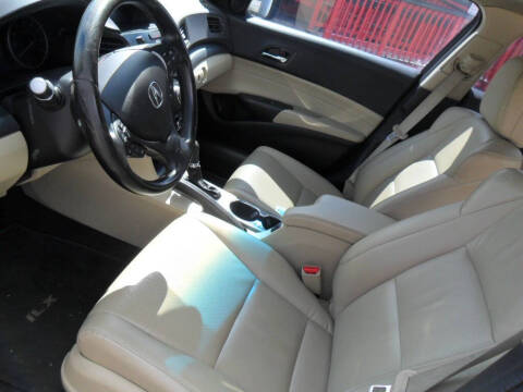 2015 Acura ILX 2.0L w/Tech