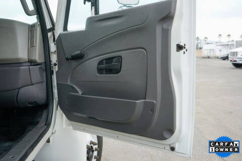 2019 International DuraStar 4300