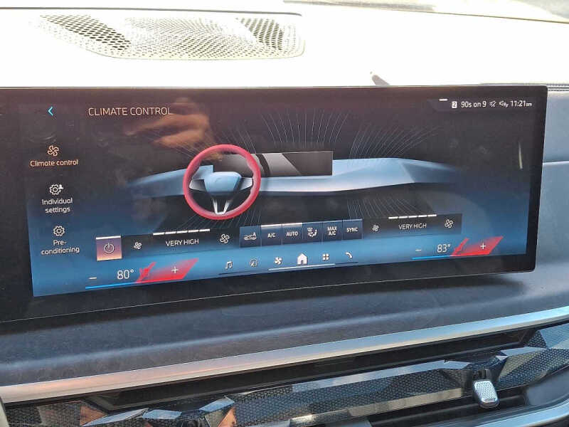 2025 BMW X5 xDrive50e