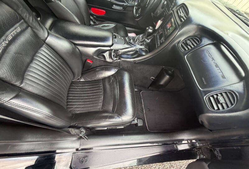 2004 Chevrolet Corvette