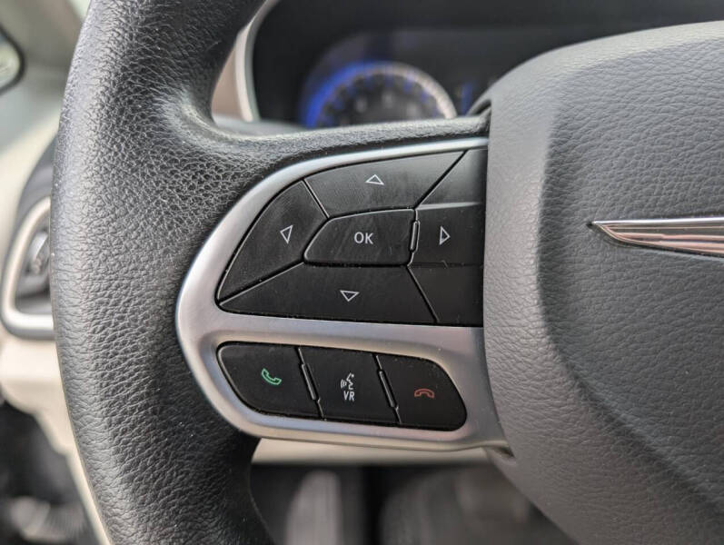 2020 Chrysler Voyager LXi