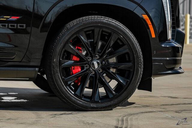 2025 Cadillac Escalade-V