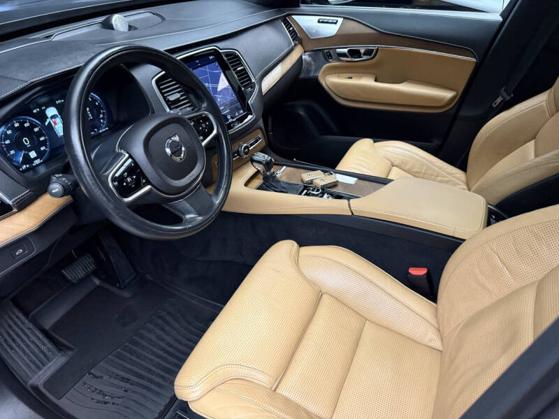 2016 Volvo XC90 T6 First Edition