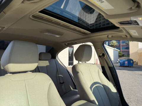 2015 BMW 3 Series 328i