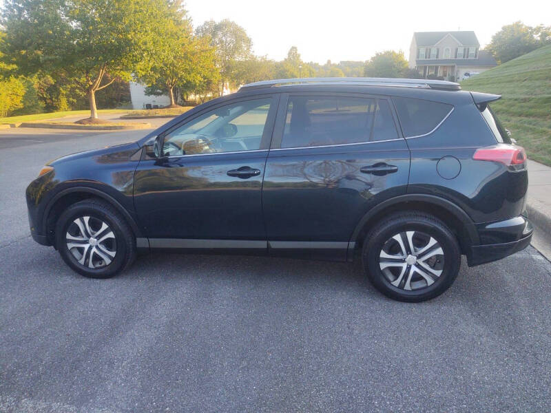 2017 Toyota RAV4 LE