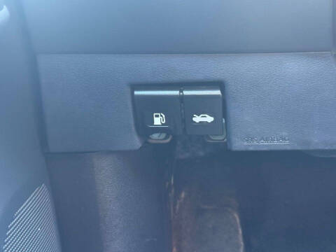 2021 Nissan Versa SR